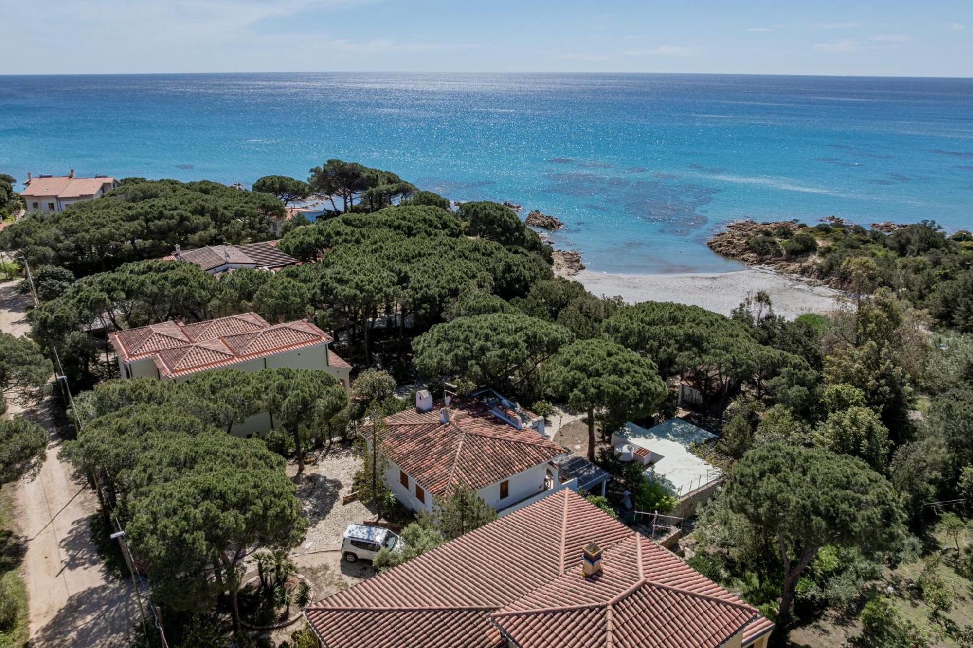 Casa Donatella, In Riva Al Mare! Villa Cala Liberotto Exterior foto